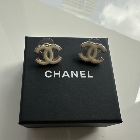 Authentic CHANEL Gold CC White Enamel Piercing Earrings - Picture 6 of 7